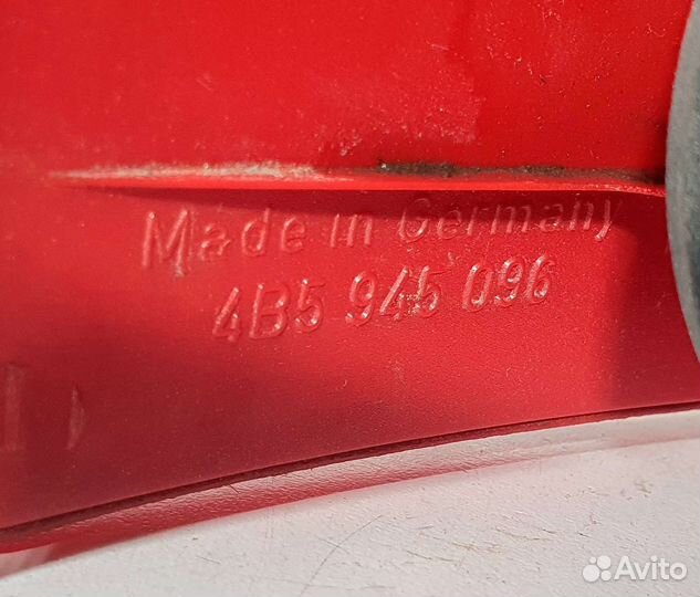 Фонарь задний правый Audi A6 C5 седан