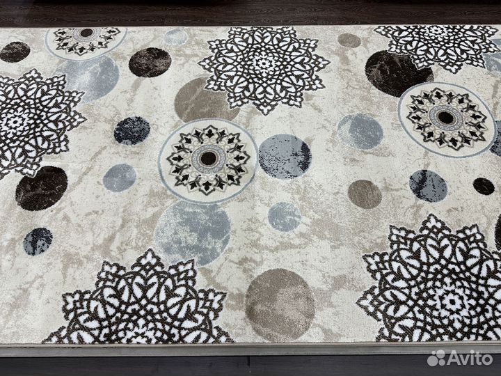 Ковер 1.5х4 новый современный