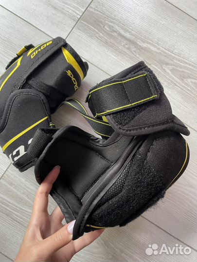 Налокотники хоккейные