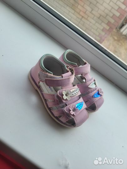 Босоножки для девочки