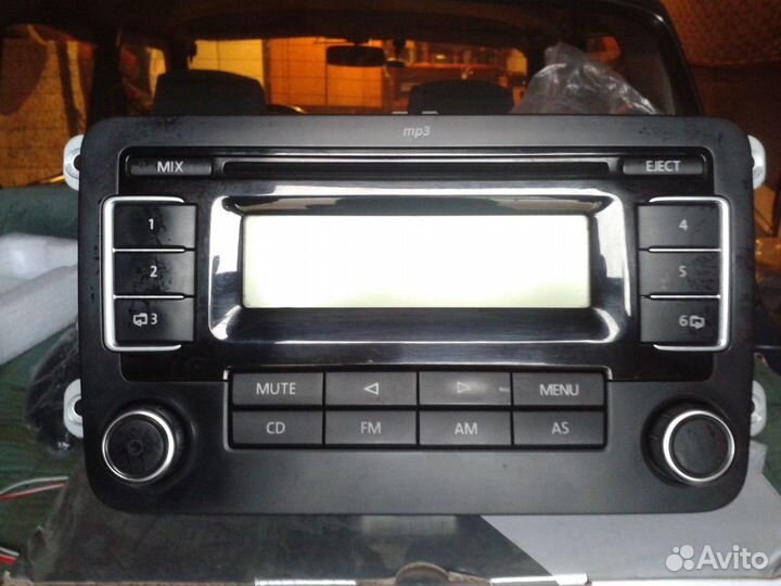 Штатная 2 дин магнитола на фольцваген.шкода