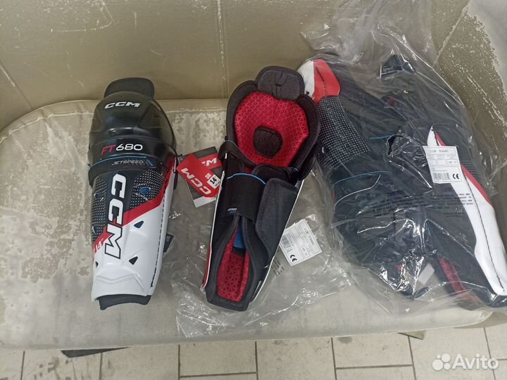 Щитки хоккейные ссм FT680 14-15