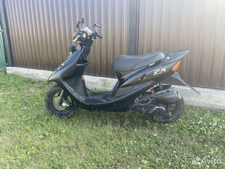 Продам скутер хонда дио