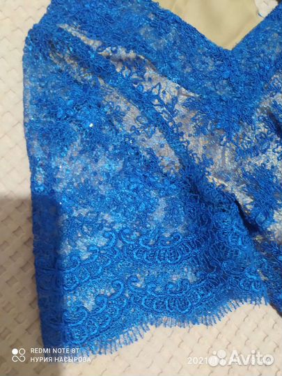 Платье праздничное