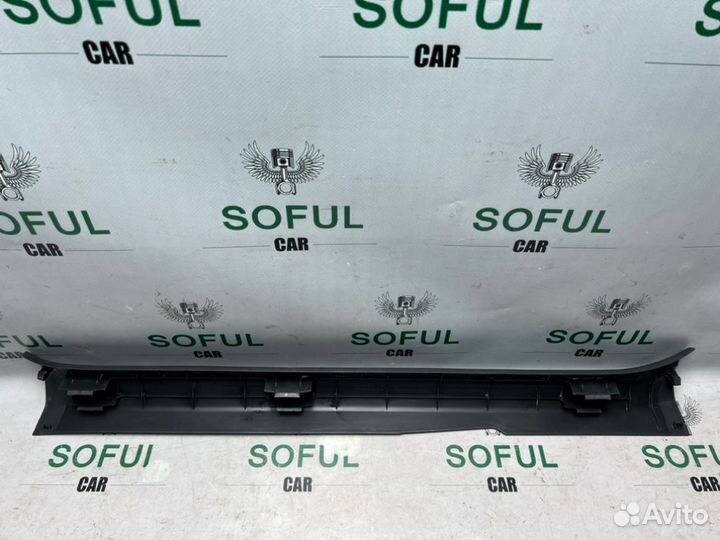 Порог салона передний левый Toyota Verso 2010