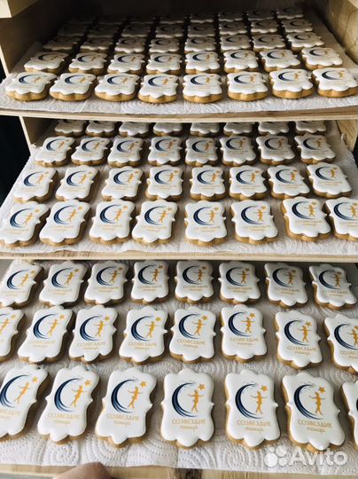 Корпоративные подарки, пряники брендированные