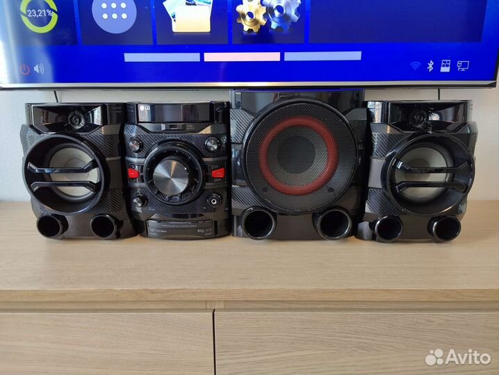 Музыкальный центр LG xboom
