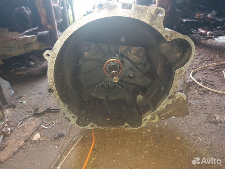 МКПП Митсубиси Паджеро 2 4d56 в сборе с раздаткой