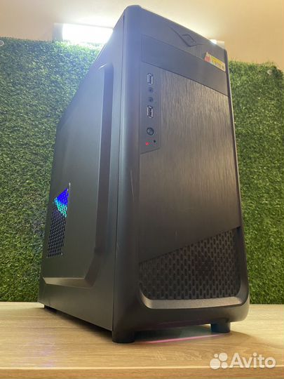 Игровой Компьютер(I3 7100/8gb/RX470/SSD+HDD)