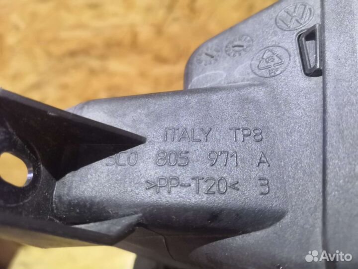 Воздуховод 1.8 Volkswagen Passat B6