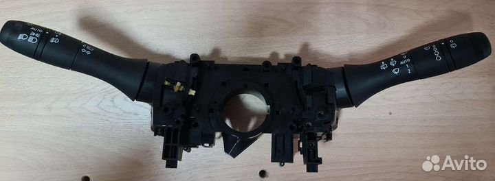 Блок подрулевых переключателей Renault Duster 2