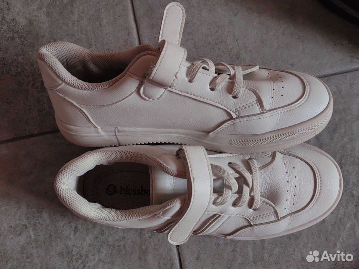 Отдам бесплатно Обувь пакетом