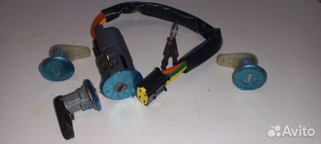 Замок зажигания с личинками Renault Logan 2005+