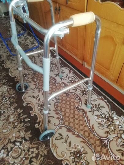 Ходунки для взрослых