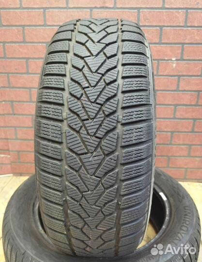 Uniroyal WinterExpert 215/55 R17 98V
