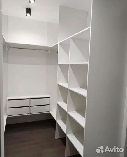 Встраиваемая гардеробная