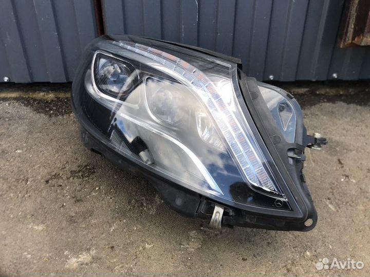 Фара светодиодная передняя правая Mercedes Benz S