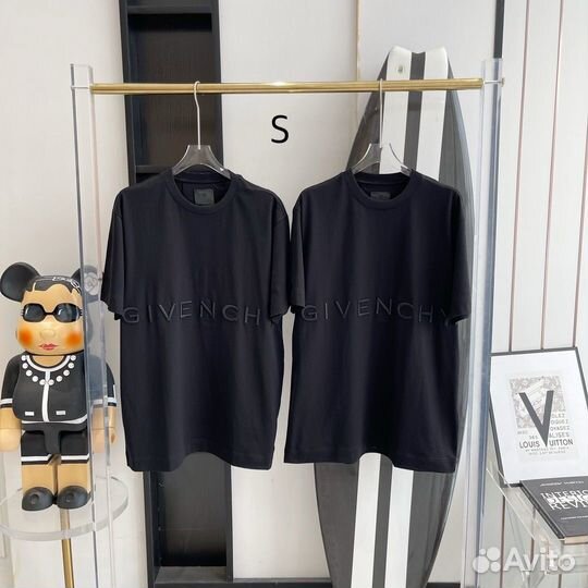 Футболка мужская Givenchy