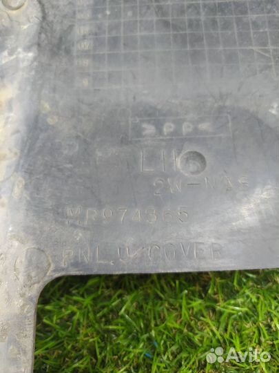 Защита двигателя левая Mitsubishi Airtrek CU5W