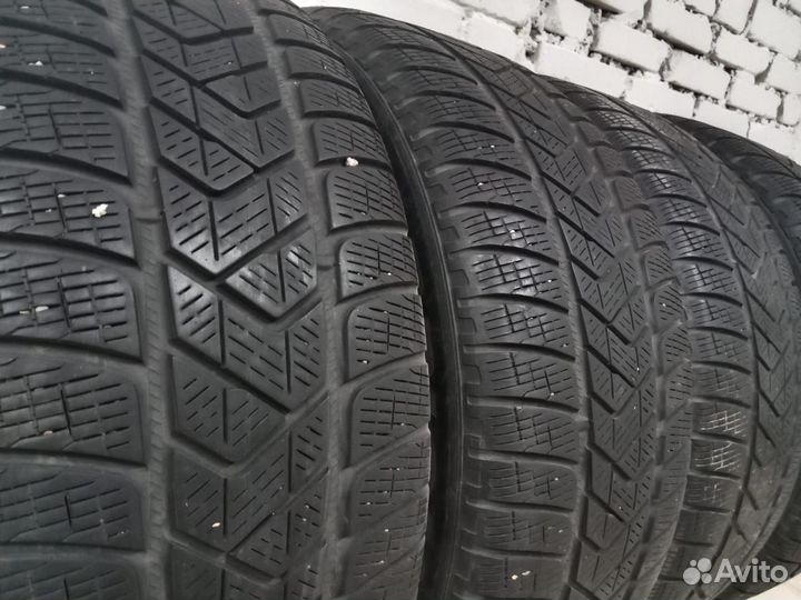 Pirelli Scorpion Winter 235/55 R18