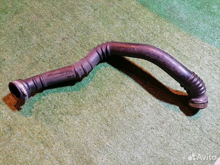 Патрубок интеркулера BG91-6K863BB Volvo S60 FS