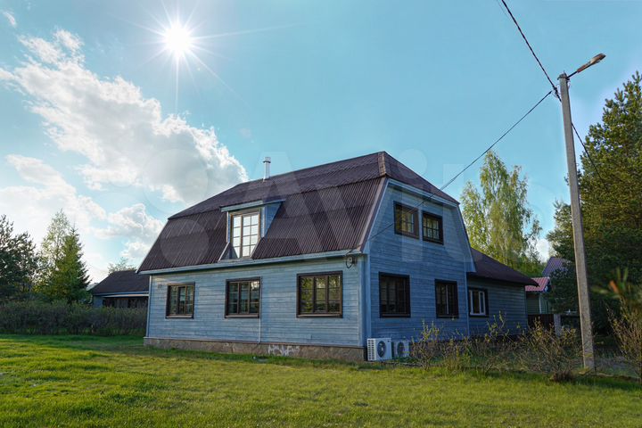 Коттедж 194 м² на участке 20 сот.