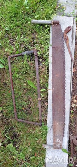 Старинный инструмент