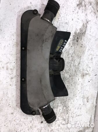 Воздухозаборник двигателя