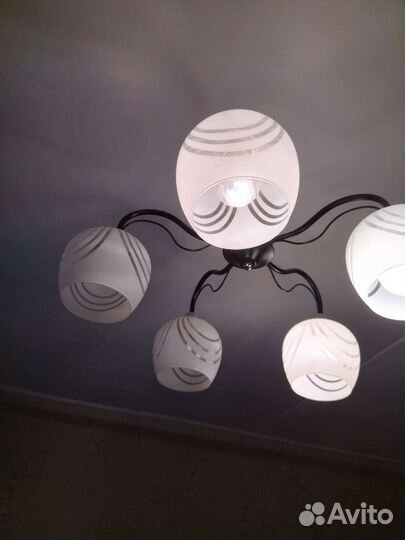 Люстра потолочная бу