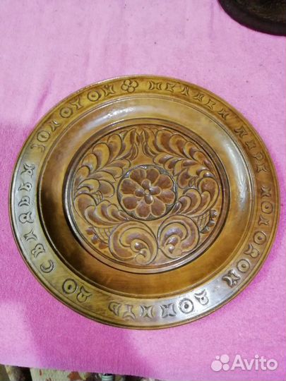 Блюдо из массива дерева декоративное