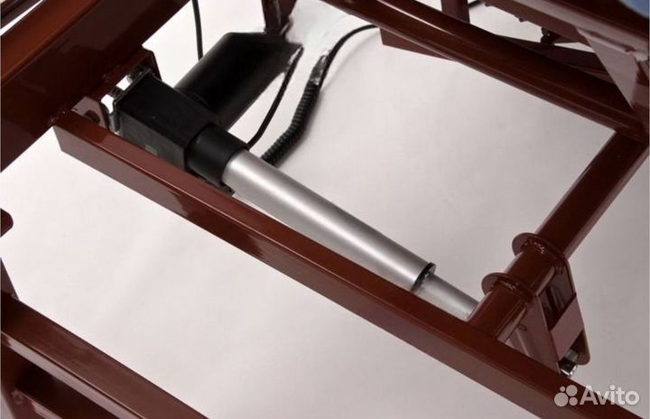 Медицинская кровать для инвалидов