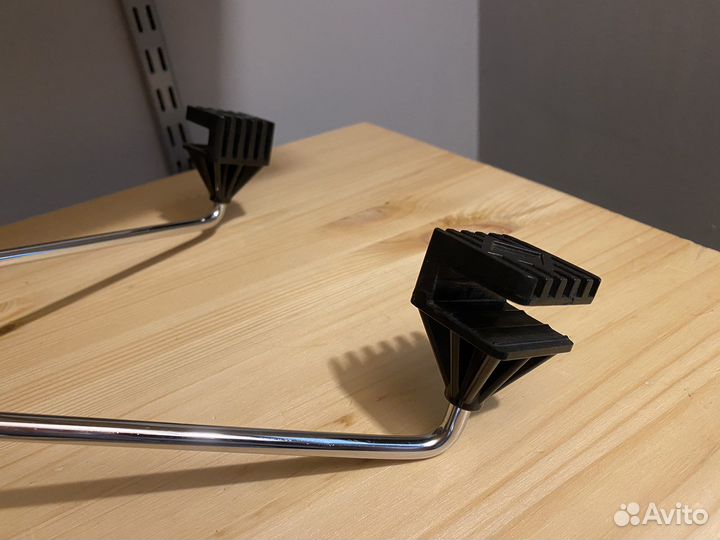 Вешалка автомобильная