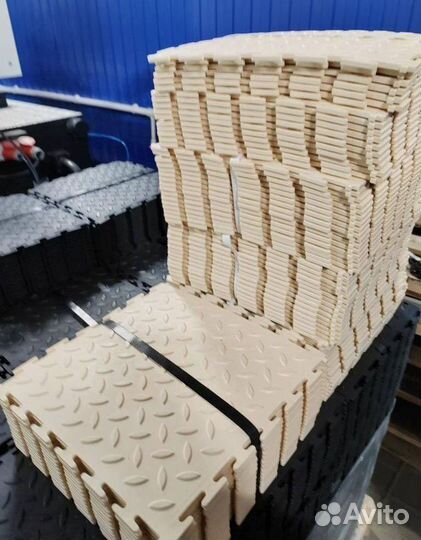 Модульная пвх плитка в автосервис / сто