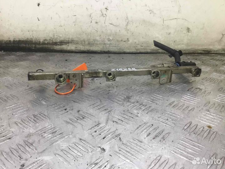 Топливная рампа Опель Зафира Z16xer