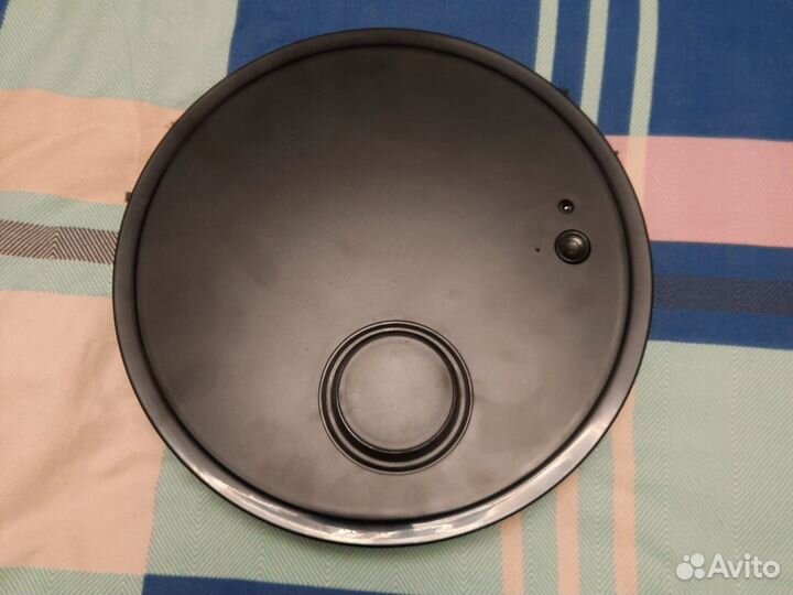 Робот-пылесос. Новый