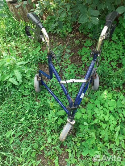 Ходунки для инвалидов