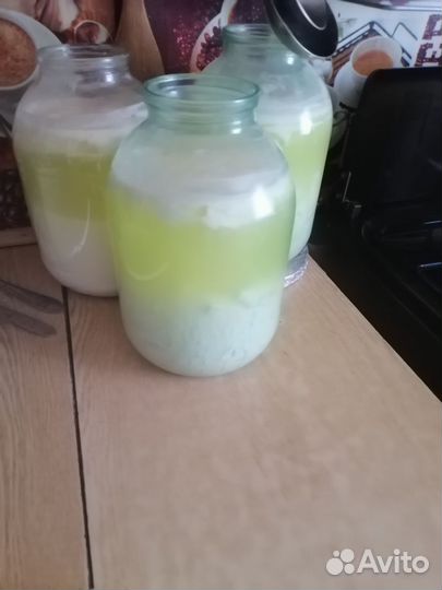 Молоко коровье домашнее