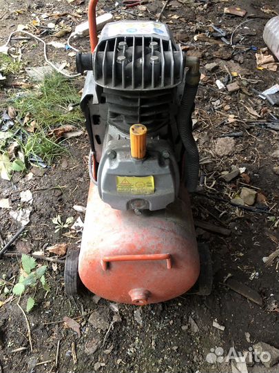 Воздушный компрессор