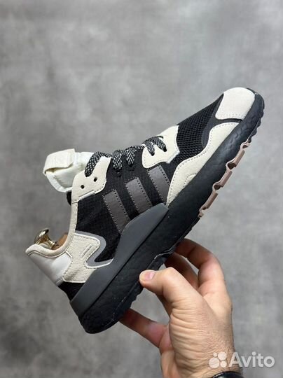 Кроссовки adidas jogger