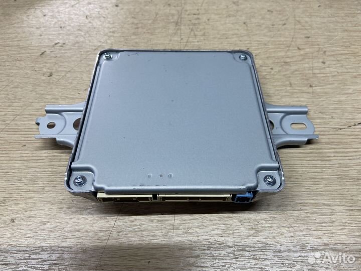 Блок управ-я системой парковки Toyota Rav4 50