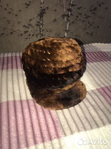 Женские меховые шапки