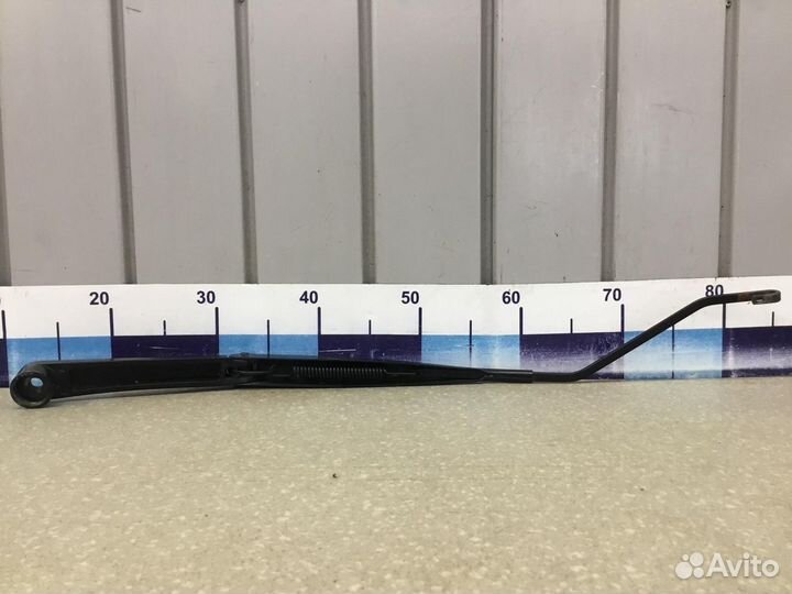 Поводок стеклоочистителя передний правый Chevrolet