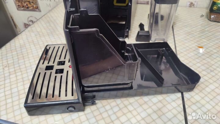 Кофемашина Philips saeco hd 8828