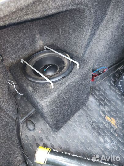 Шикарный сабвуфер от blaupunkt