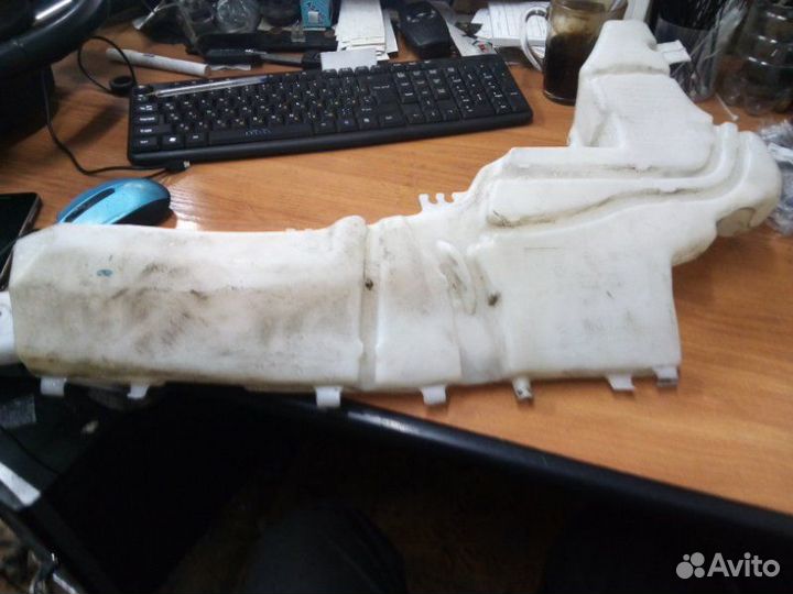 Бачок омывателя лобового стекла Ford Focus 2