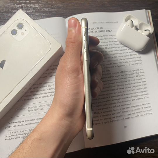 iPhone 11, 128 ГБ
