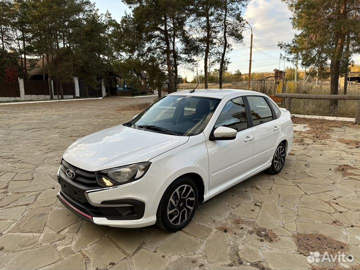 LADA Granta 1.6 МТ, 2023, 300 км