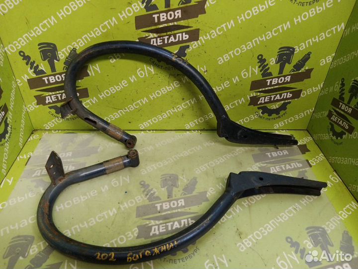 Петли багажника задние Mercedes-Benz W202 седан