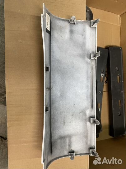 Накладка На бампер Lexus