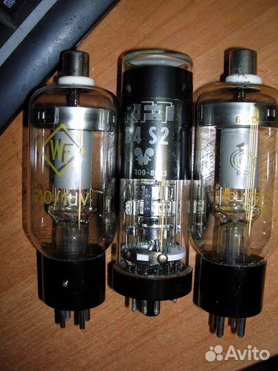Лампы разные: ECC81(12ат7), EL84 и другие